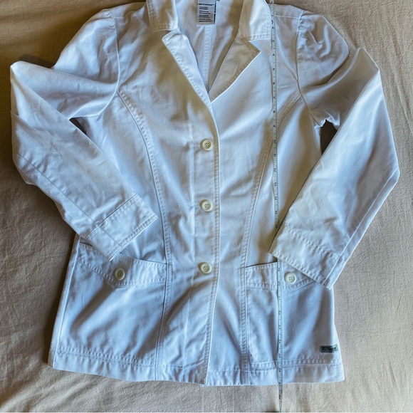 Greys Anatomy Women’s 3-Button Long Sleeve White Lab Coat Scrub Top Size Size S - Picture 14 of 15